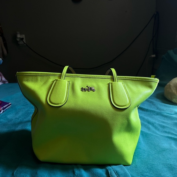 Coach Green Tote Bag with Structured Design
